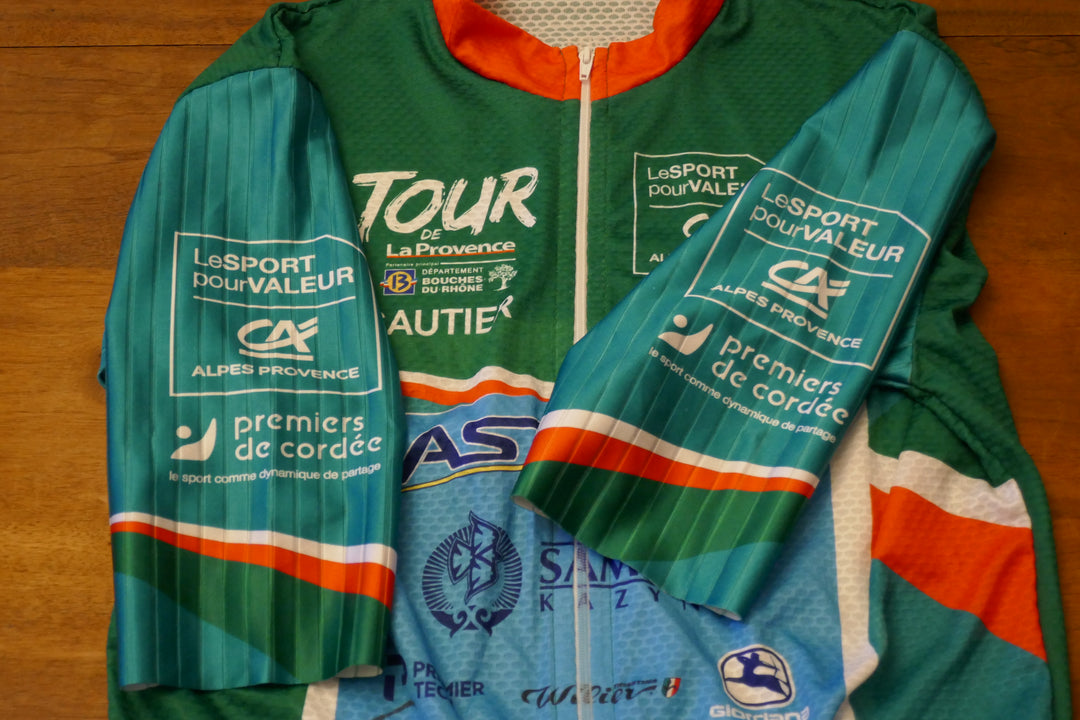 Tour de la Provence 2020 - Astana - Aleksandr Vlasov - Maillot distinctif protocolaire Signé _ (XL) #01058