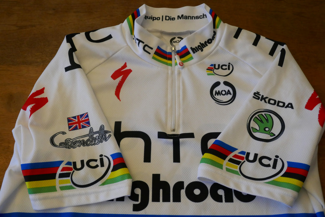 HTC Highroad 2011 - Mark Cavendish - Maillot & Cuissard Champion du monde _ (M) #01327