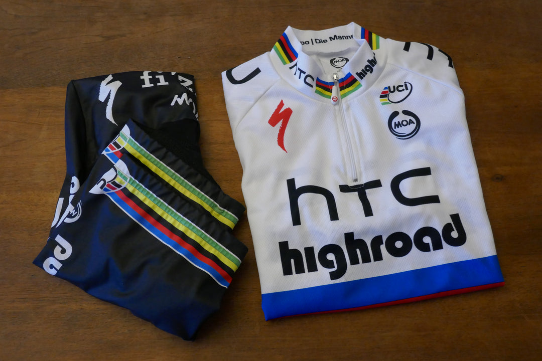 HTC Highroad 2011 - Mark Cavendish - Maillot & Cuissard Champion du monde _ (M) #01327
