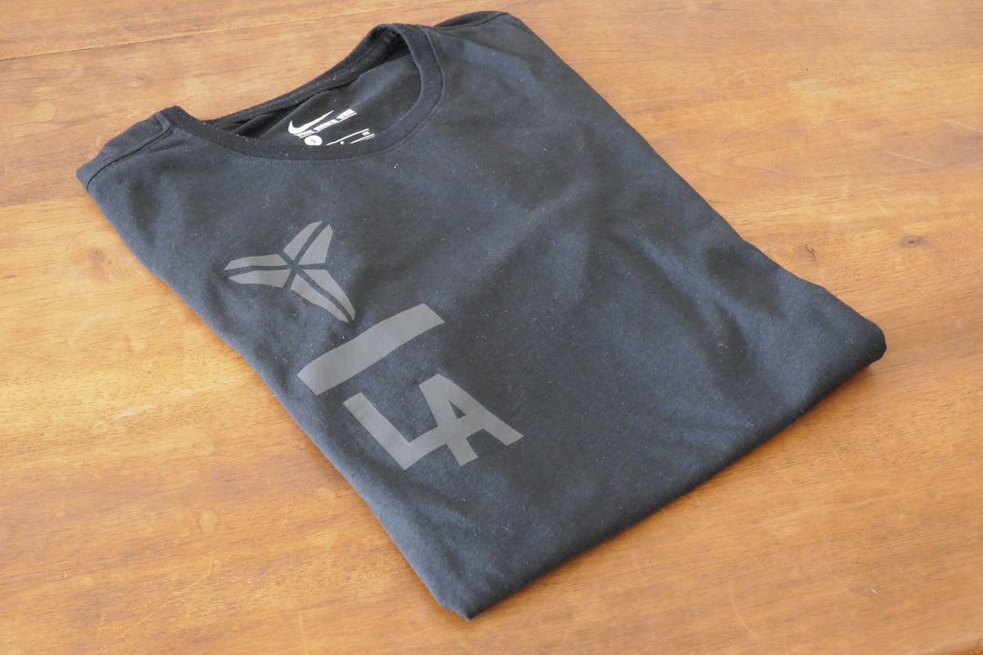 Los Angeles Lakers - Kobe Bryant "Black Mamba" - T-Shirt _ (S) #01967