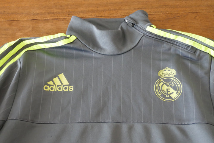 Real Madrid 2015/16 - Maillot training _ (S) #01996