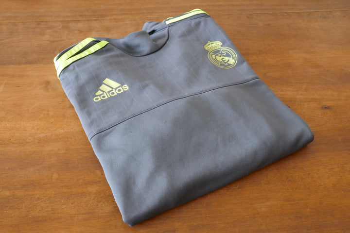 Real Madrid 2015/16 - Maillot training _ (S) #01996
