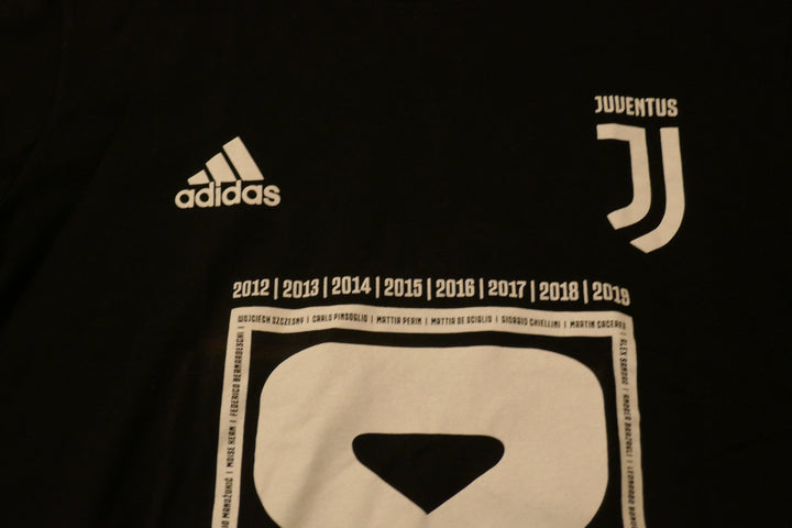 Juventus Turin - T-Shirt _ (M) #02254