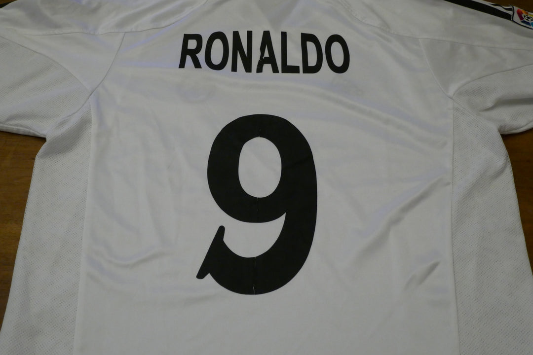 Real Madrid 2004/05 - Ronaldo - Maillot _ (M) #02499