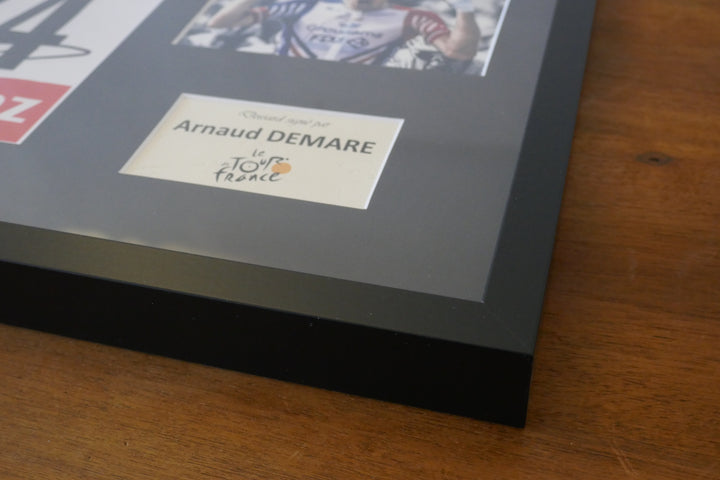 Tour de France 2015 - Arnaud Démare - Dossard signé et Encadré _ #01309