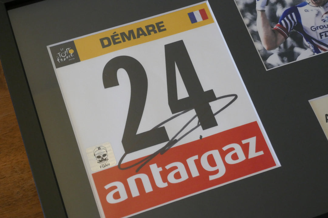 Tour de France 2015 - Arnaud Démare - Dossard signé et Encadré _ #01309