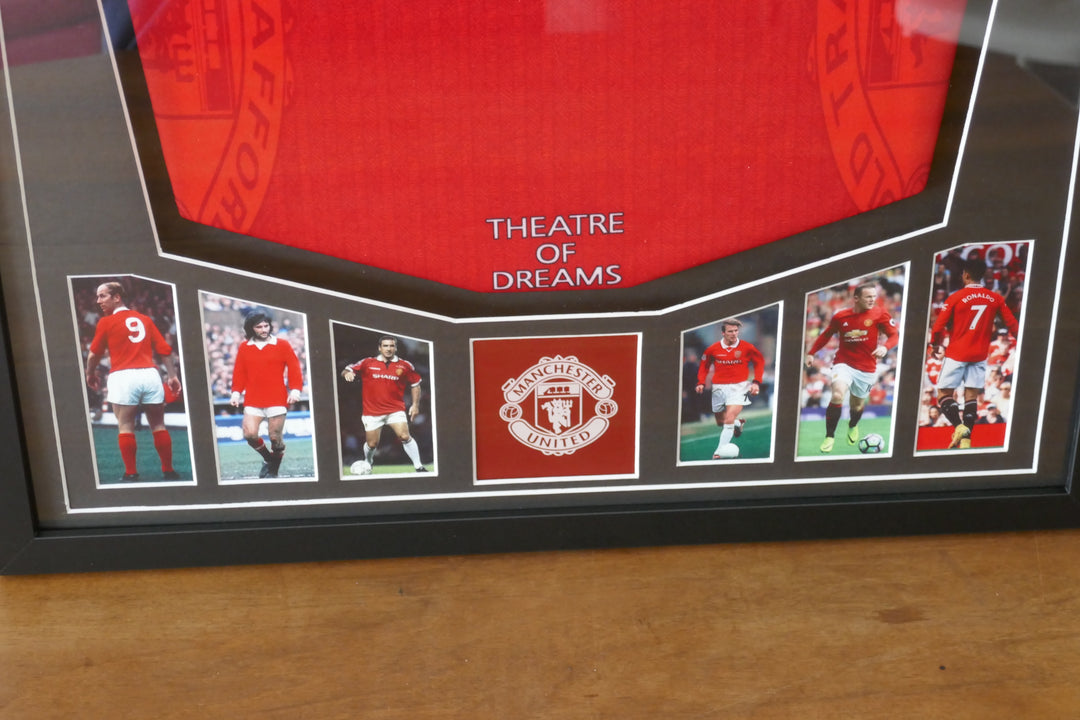 Manchester United - Maillot 1996/97 Encadré _ #02623