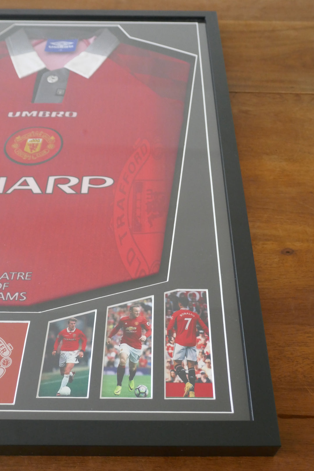 Manchester United - Maillot 1996/97 Encadré _ #02623