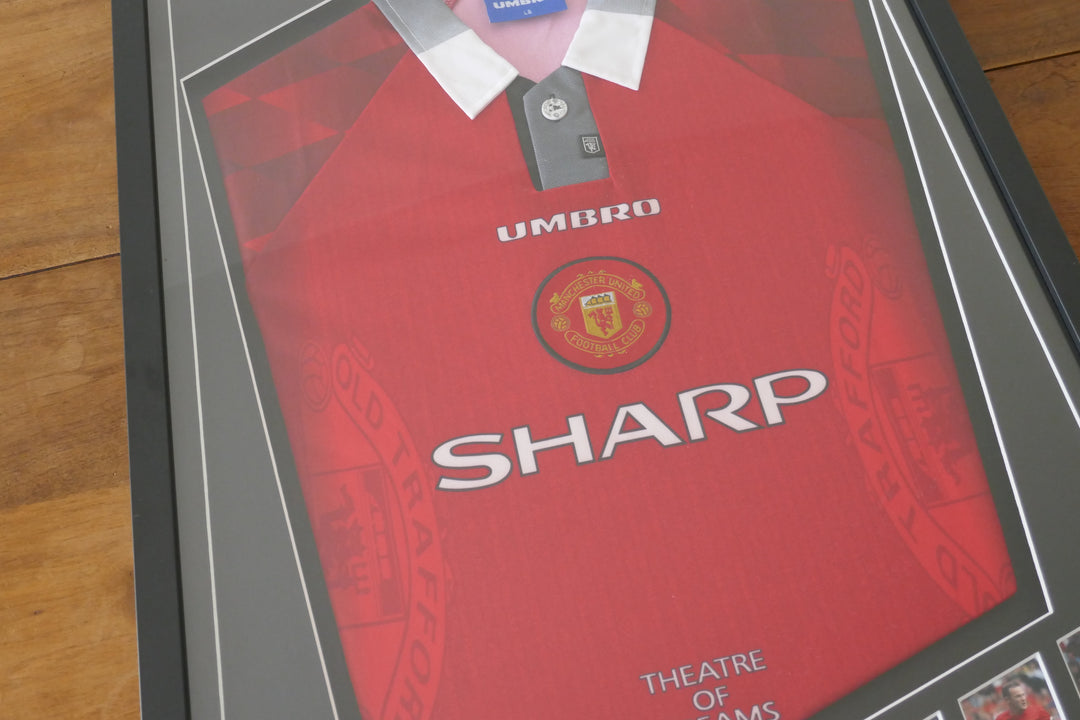 Manchester United - Maillot 1996/97 Encadré _ #02623