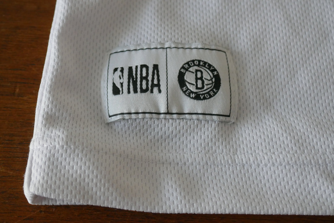 Brooklyn Nets - Kyrie Irving - Maillot _ (L) #02773