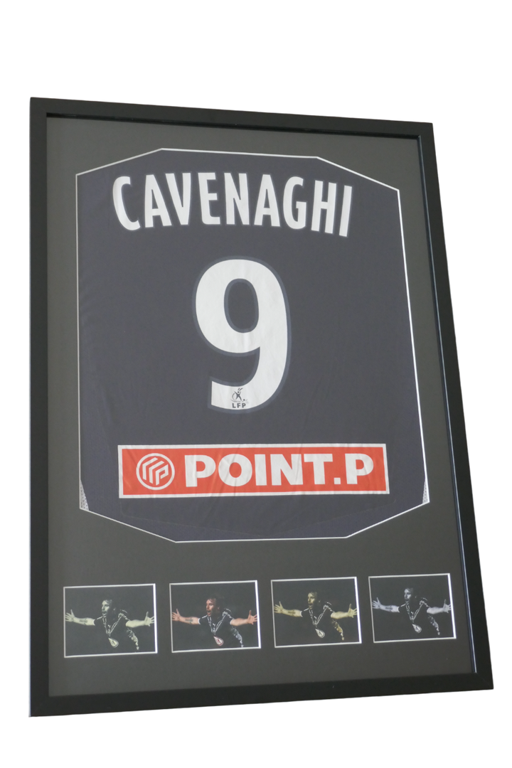 FC Girondins de Bordeaux - Fernando Cavenaghi - Maillot 2008/09 porté et encadré