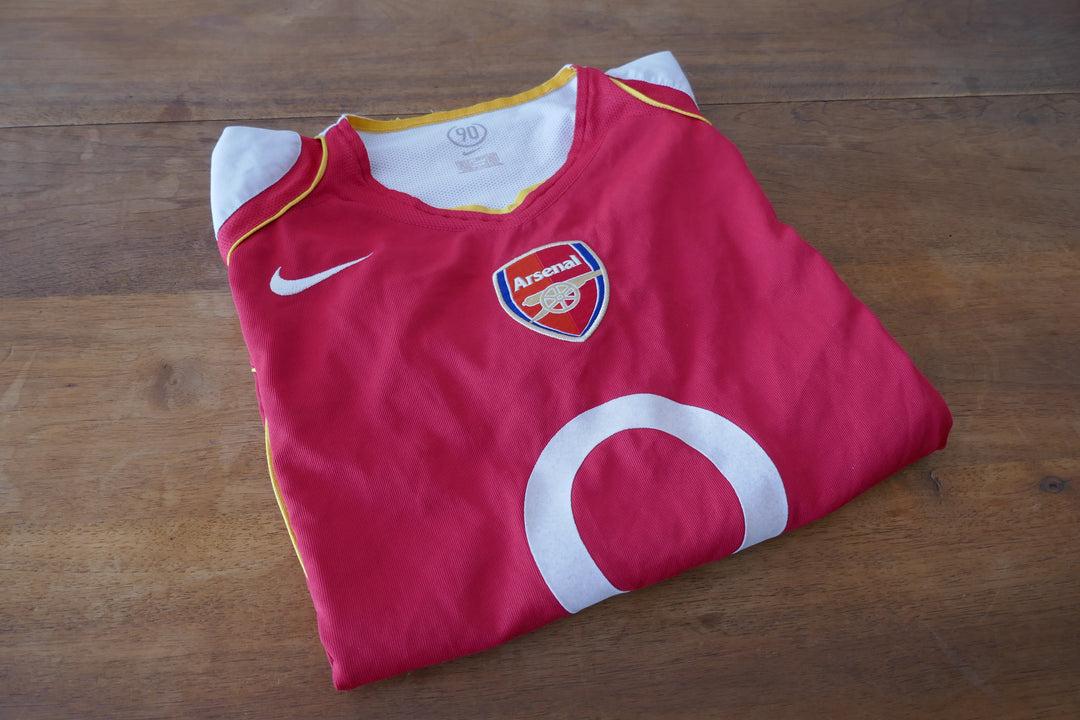 Maillot arsenal exterieur Thierry Henry 2004-2006 taille M - Vêtements Maillot arsenal exterieur Thierry Henry 2004-2006 taille M - Vêtements