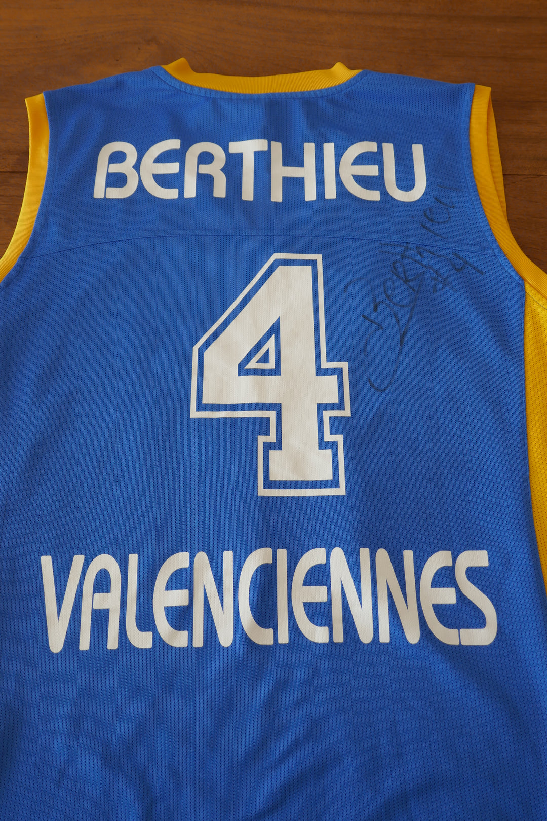 US Valenciennes Olympic 2004/05 - Lucienne Berthieu - Maillot porté et signé _ (XL) #03058
