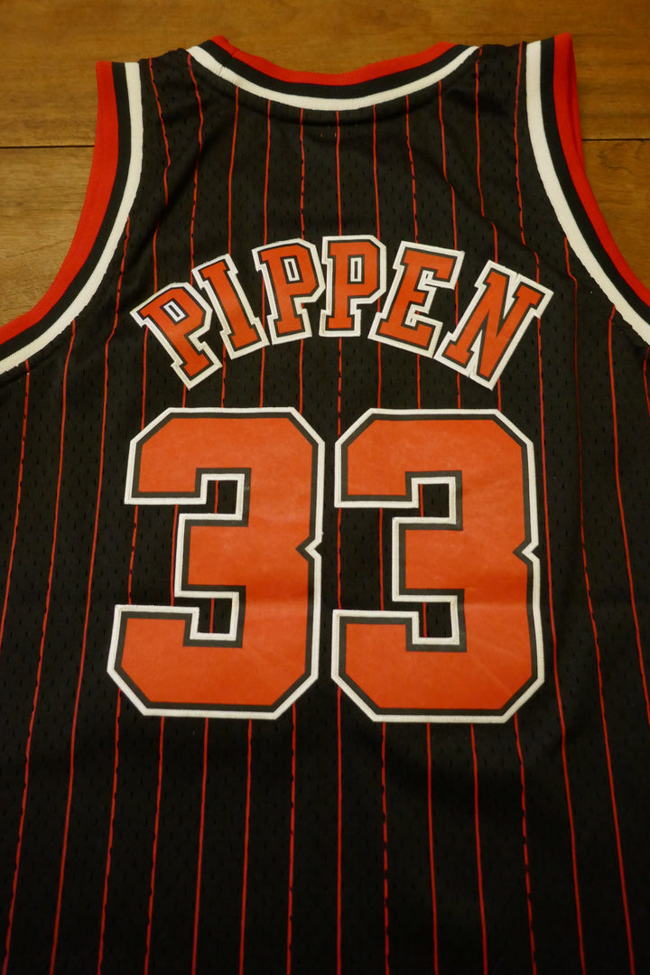 Chicago Bulls - Scottie Pippen - Maillot 1995/96 _ (14-16ans) #03211