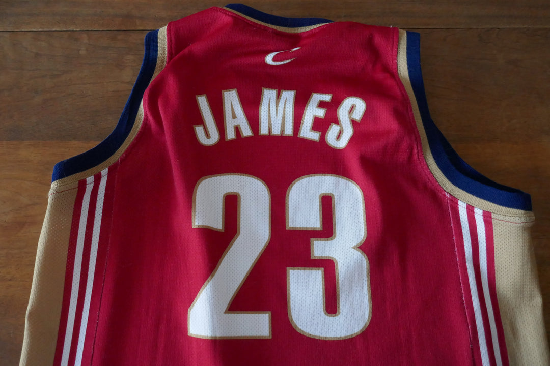 Cleveland Cavaliers 2003/10 - Lebron James - Maillot _ (S) #03242