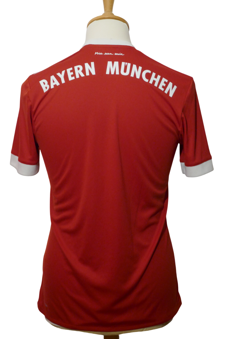 Bayern Munich - Maillot 2017/18 _ (S) #03299