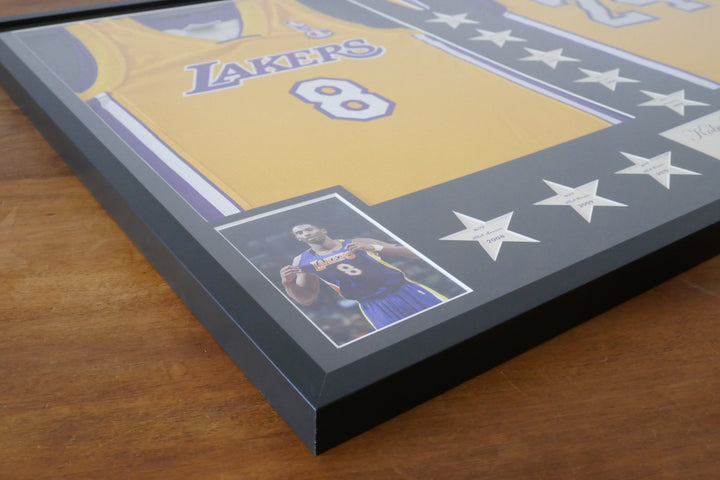 Los Angeles Lakers - Kobe Bryant - Maillots encadrés _ #02341 & #02744