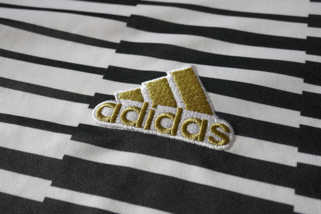 Juventus Turin 2017/18 - Maillot avant-match _ (S) #04175