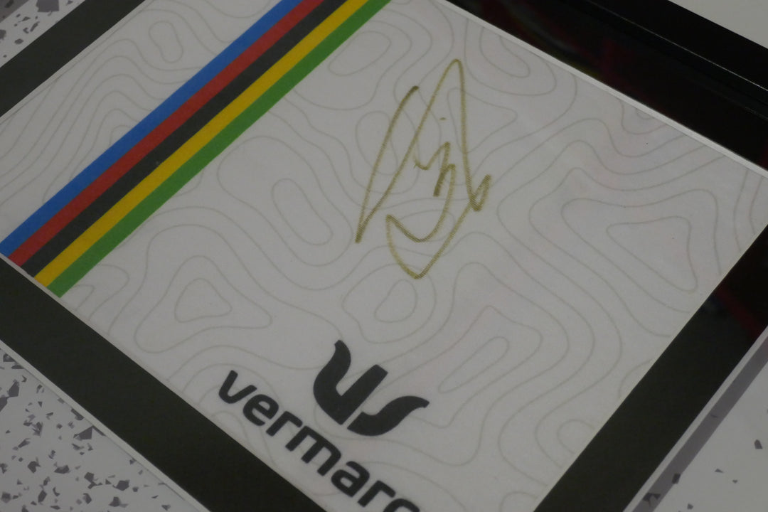 Championnat du Monde - Remco Evenepoel - Tour de cou signé et Encadré _ #03316