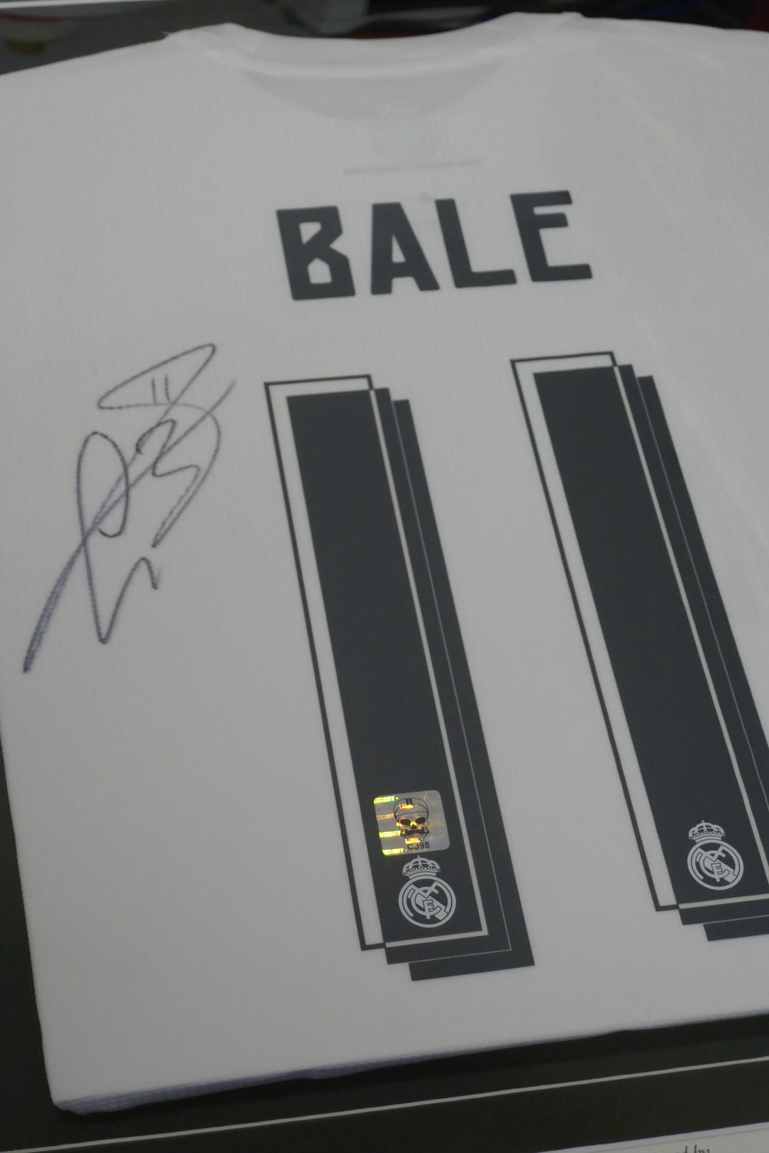 Real Madrid 2015/16 - Gareth Bale - Maillot signé et Encadré _ #00973