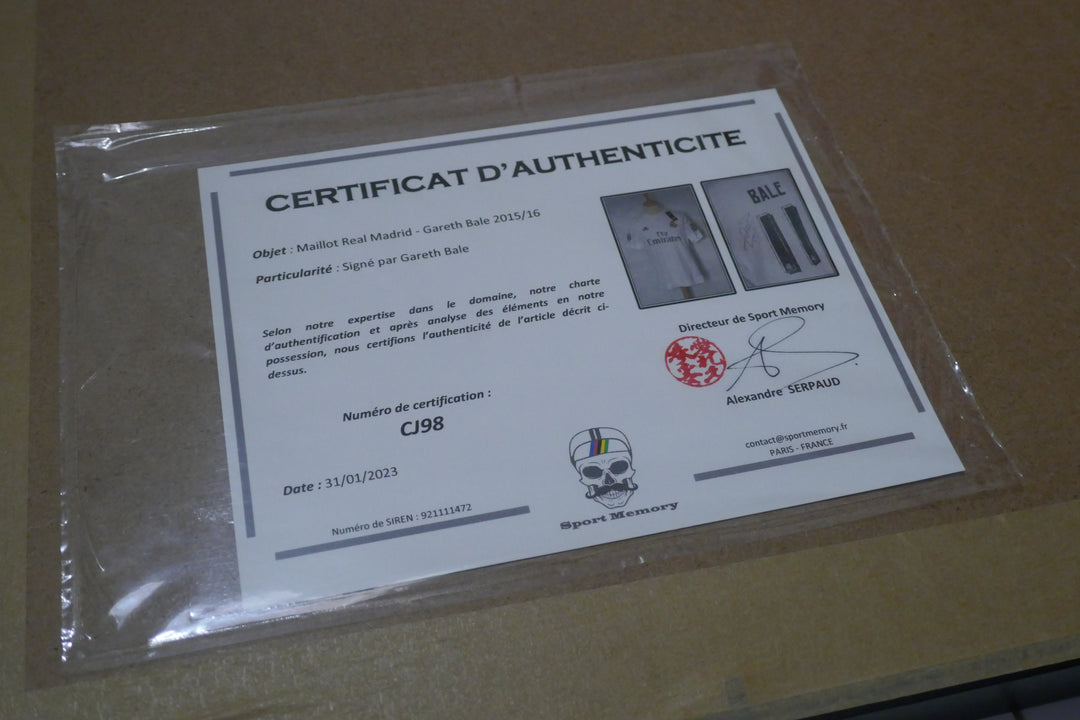 Real Madrid 2015/16 - Gareth Bale - Maillot signé et Encadré _ #00973