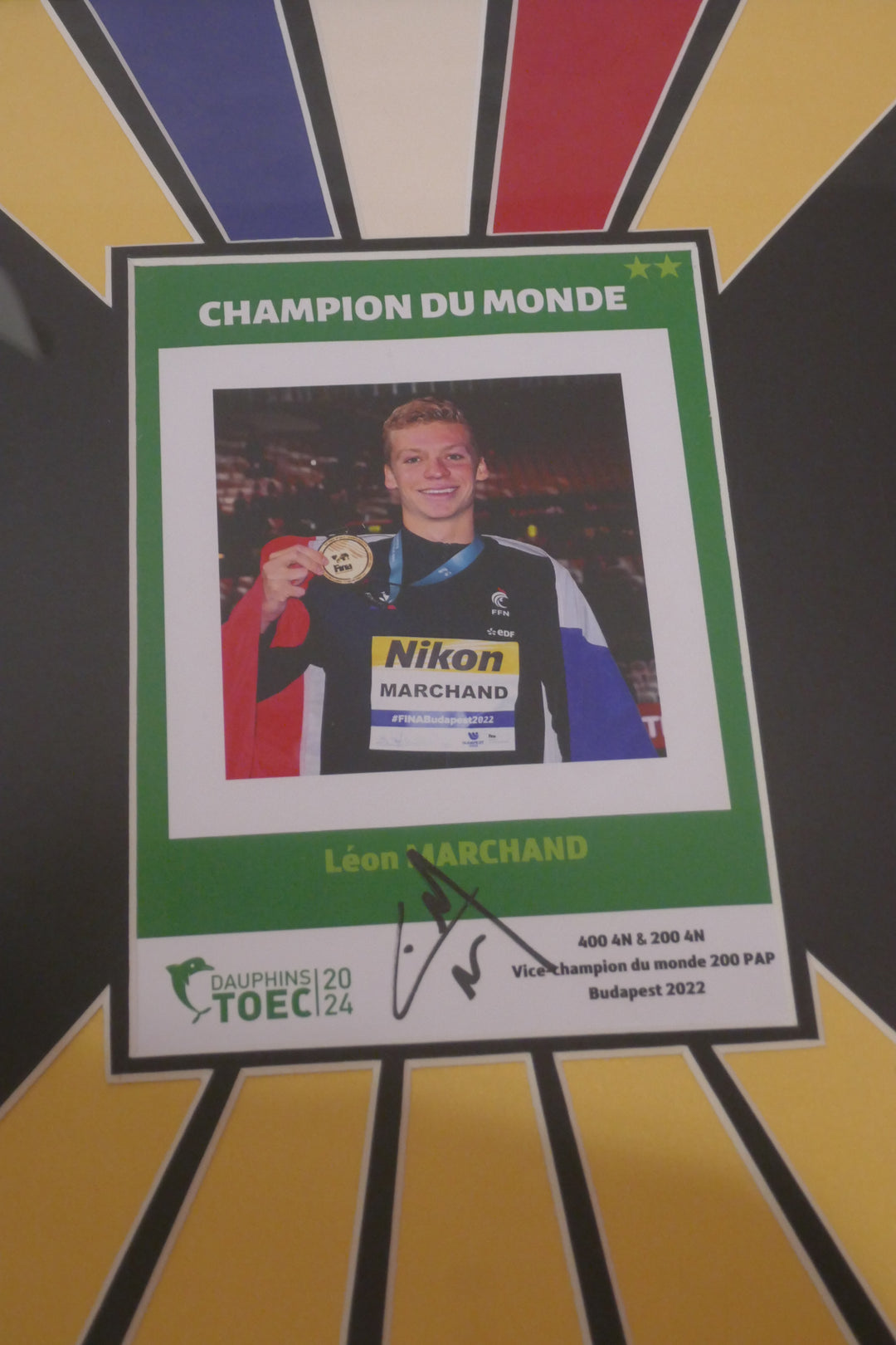 Natation - Léon Marchand - Carte signée et Encadrée _ #03319