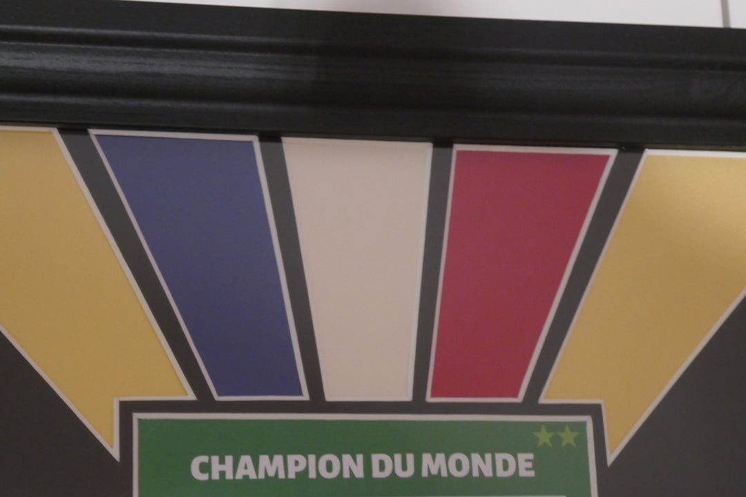 Natation - Léon Marchand - Carte signée et Encadrée _ #03319