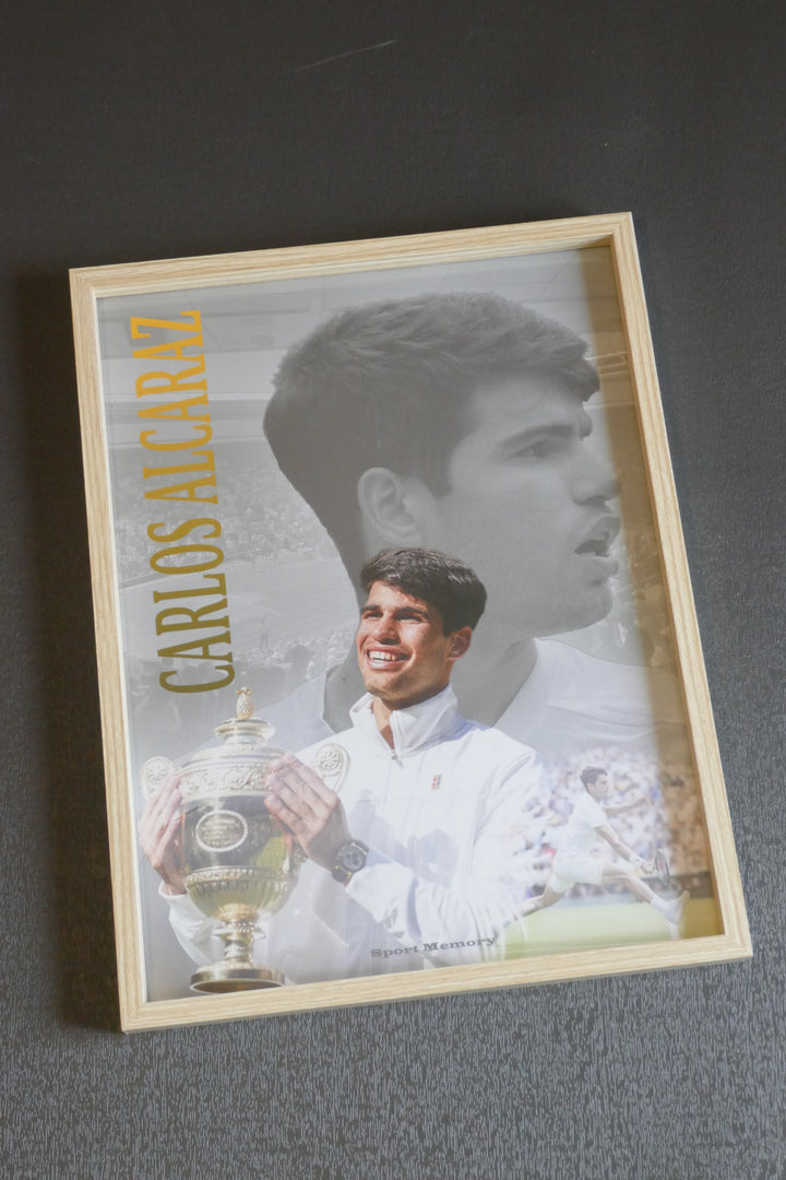 Carlos Alcaraz - Wimbledon - Cadre couleur bois naturel _ (30x40)