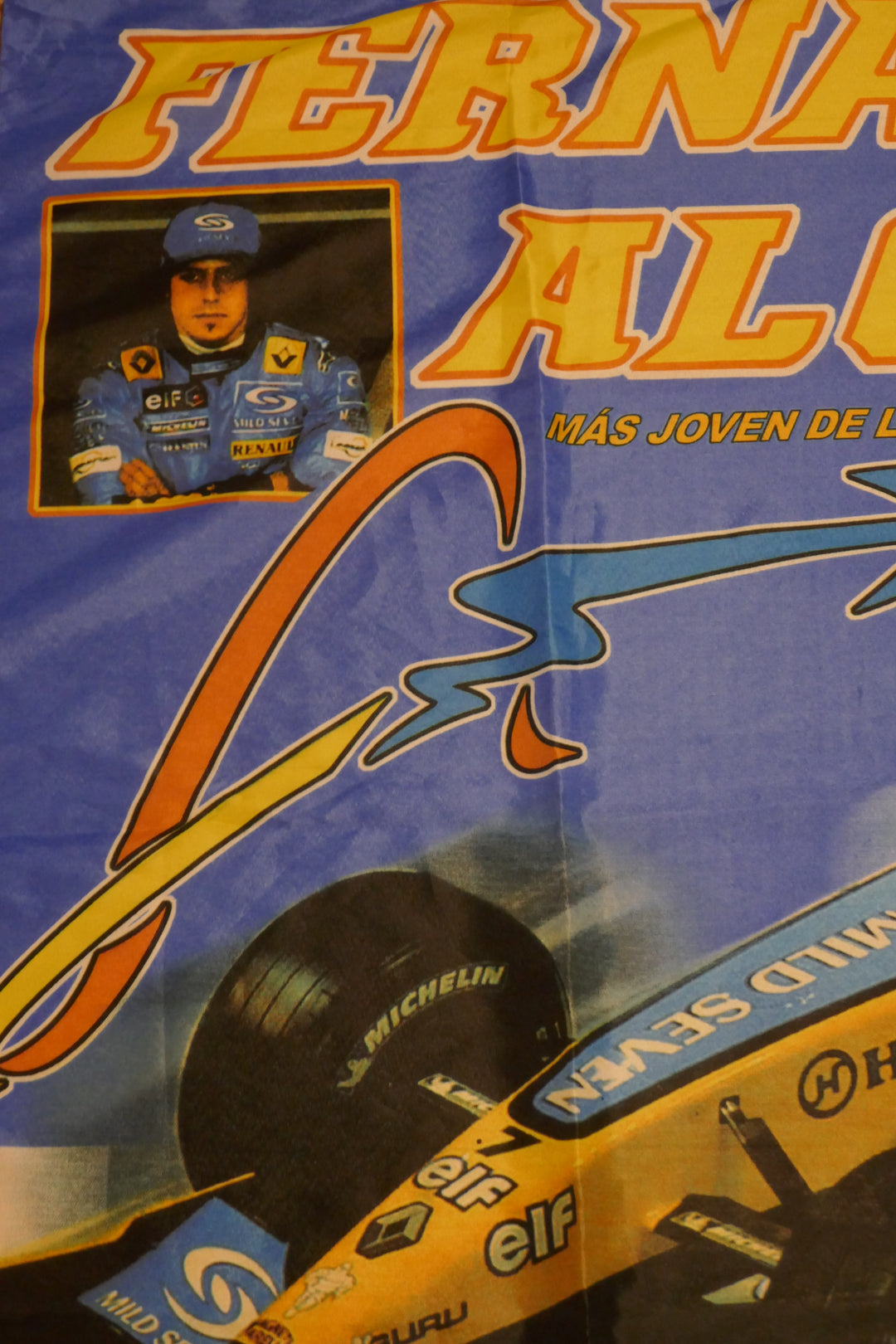 Formule 1 - Renault F1 team - Fernando Alonso - Drapeau _ #04381