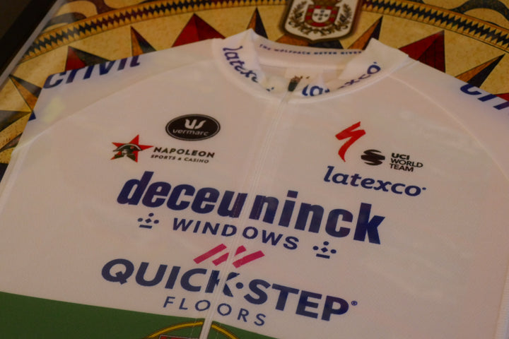 Quick Step 2021 - Joao Almeida - Maillot champion du Portugal signé et Encadré _ #03295