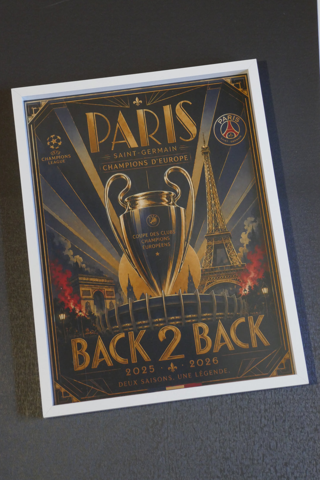 Paris Saint Germain - Champions League 2026 _ Art déco - Cadre blanc _ (30x40)