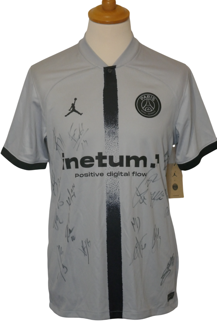 Paris Saint Germain 2022/23 - Maillot Signé par l'équipe _ (L) #03687