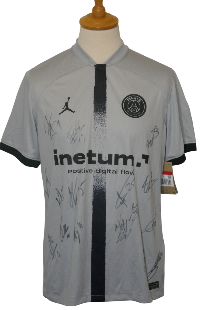 Paris Saint Germain 2022/23 - Maillot Signé par l'équipe _ (L) #03686